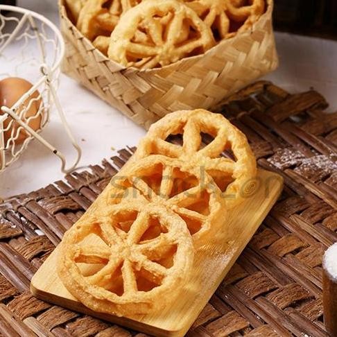 

Kue Kembang Goyang Betawi Kue Tradisional Renyah Gurih Stok Terbatas