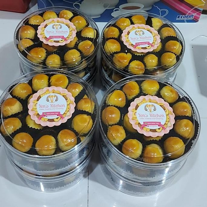 

Nastar Premium Wisman 500gr Kue Kering Isi Nanas Lumer Stok Terbatas