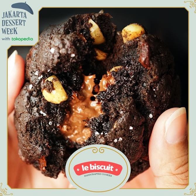 

Black Nutella Hazelnut Cookies - Chocolate Chip by Le Biscuit 1 Box Stok Terbatas