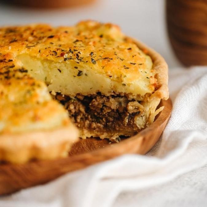 

Chicken Pie Kudeka - Pastel Tutup Gurih Pia Asin Camilan Stok Terbatas