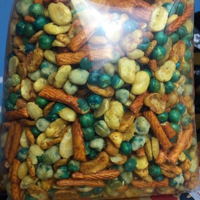 

FF ANEKA Kacang jaipong KORO campur 1kg Snacks Food Camilan Kering