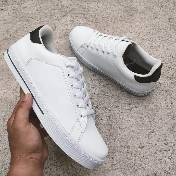 Sepatu Pria Sneakers Ukuran 45 46 47 Big Size Jumbo Putih Hitam