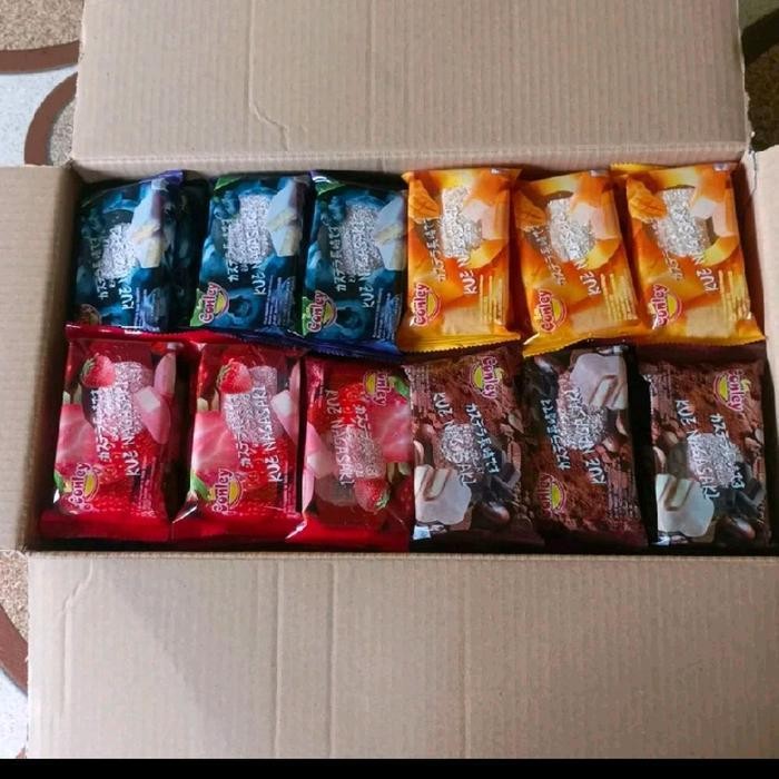 

IX Conley Kue Nagasaki Bolu Lapis Moci Bertabur Kelapa 1Dus isi 60Pcs Exp Oktober 2025