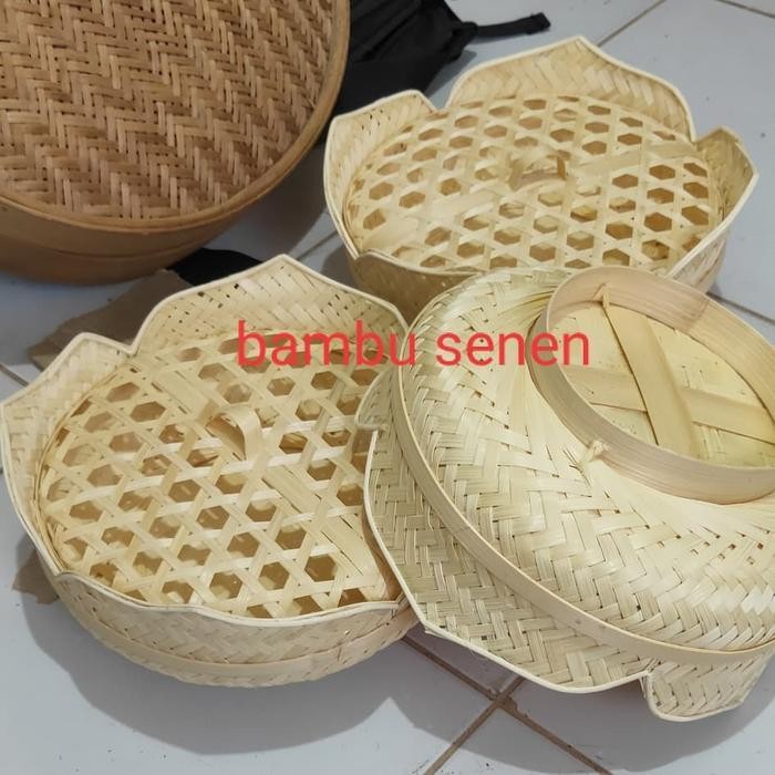 

IX keranjang bambu teratai/hantaran/besek teratai/hampers