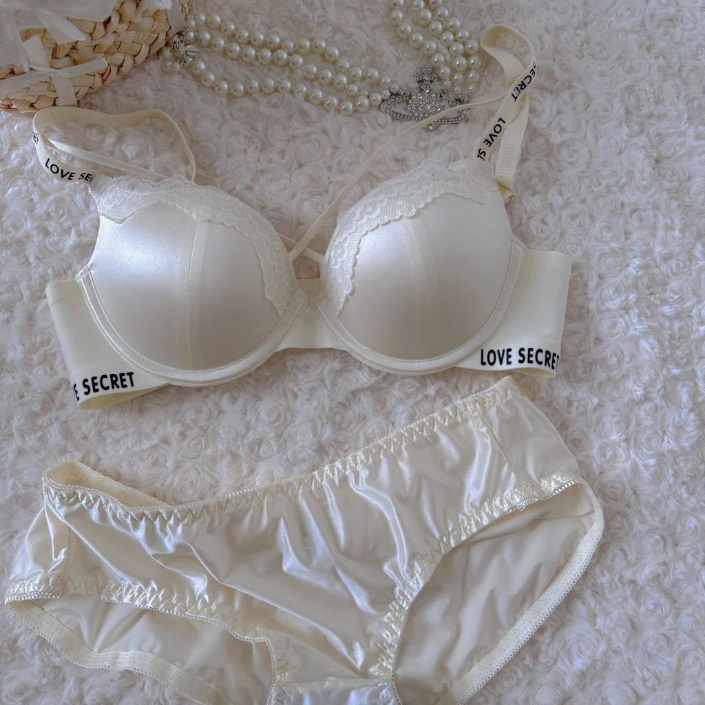 【Yunrouju】【COD】Set bra wanita tali silang satin tanpa jahitan berkualitas tinggi baru, dada kecil, b