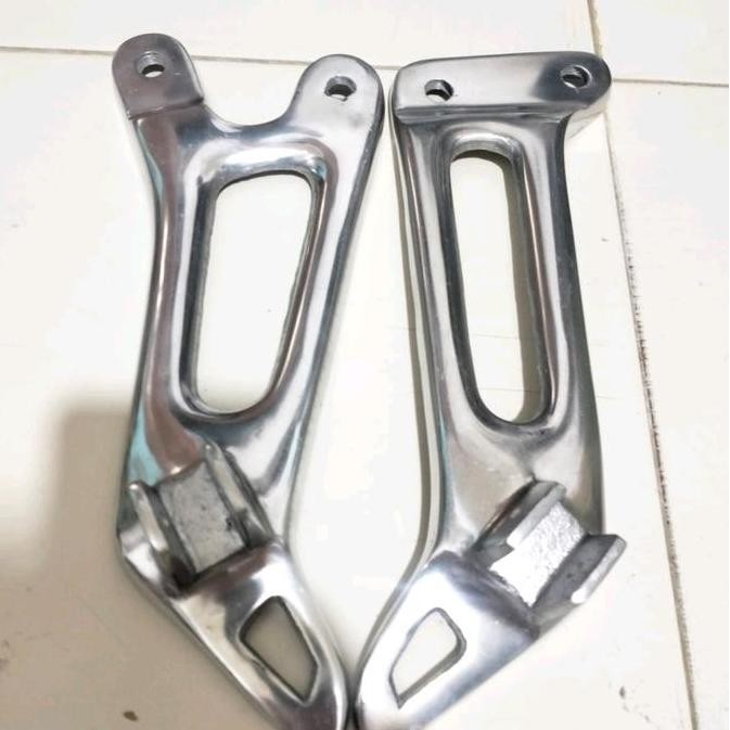 Footstep Belakang Rx King Dudukan Step Belakang Chrome Rx King Step Belakang Rx King Injakan Kaki Be