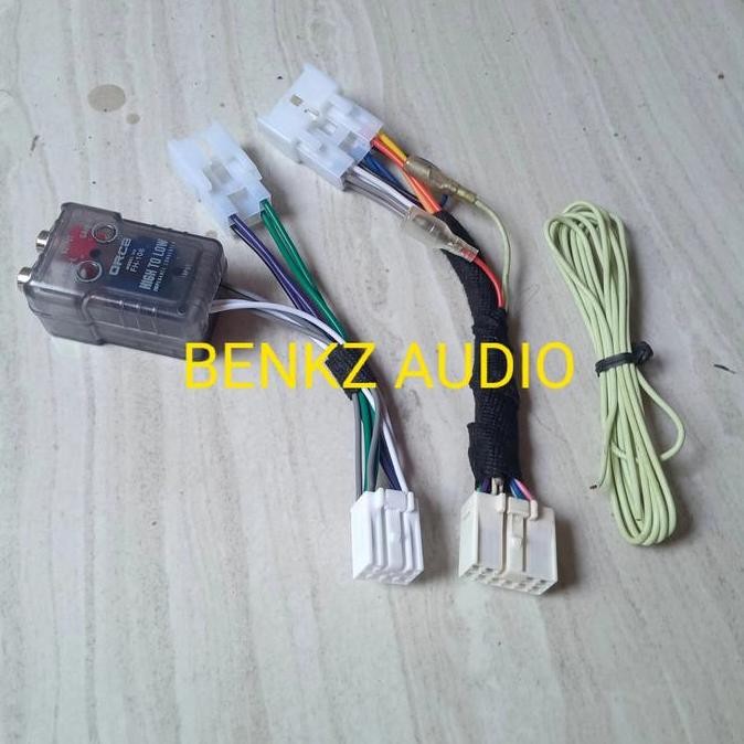 DF260>> Soket rca output Toyota plug n play untuk pasang amplifier power