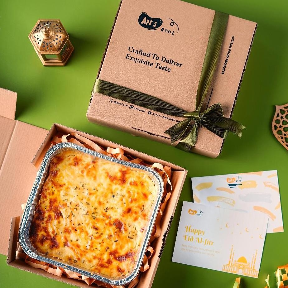 

Baked Spaghetti Brulee / Bechamel Sauce / Bruule & Beef Bolognese / Bolognaise For Ramadhan / Hampers Lebaran / Parcel Idul Fitri / Ramadan Hamper / Gift Puasa / Parsel Ulang Tahun / Birthday Parcel