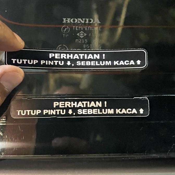 Sticker Peringatan Kaca Belakang Crv Gen 1