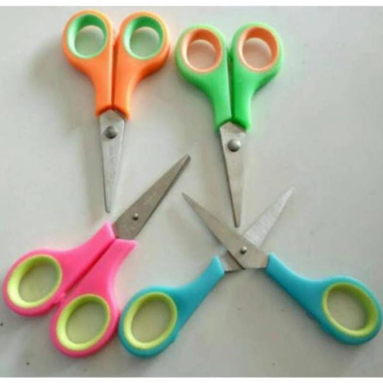 

Promo Gunting Renteng Warna Isi 12Pcs Promo