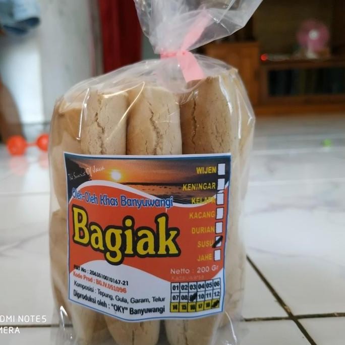 

(Expert) Kue Bagiak Oky - Oleh oleh khas Banyuwangi/kue tradisional Banyuwangi