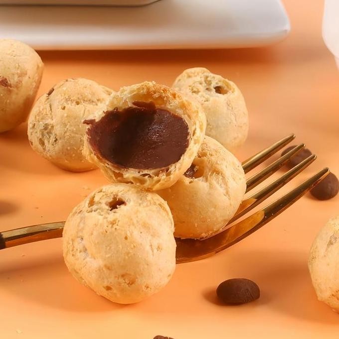 

[Special Price] Soes Coklat Cokelat/strawberry/Update kemasan terbaru / merek baru/Malona/500g/1kg / mix rasa/halal Kue Sus Kering Isi soes coklat lumer 1 kgr Enak Murah Cemilan keluarga, Chocolate Food Makanan Snack Manis Biskuit Susu Toples