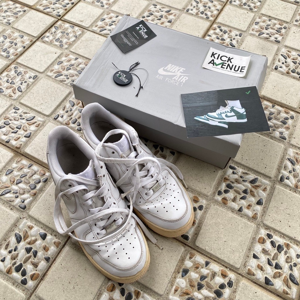 Nike Air Force 1 ‘07 Low Triple White Size 43 Second 100% Original Kick Avenue