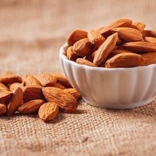 

Almond Roasted 500 Gr / Almond Panggang Utuh / Kacang Almond Kualitas Terbaik Harga Termurah