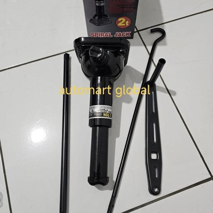 dongkrak Toyota Innova original