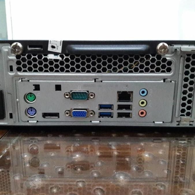 Lenovo Thinkcentre M700 - I3 Gen6 / 4Gb Ddr4 / 1Tb / Monitor Lenovo New Stok