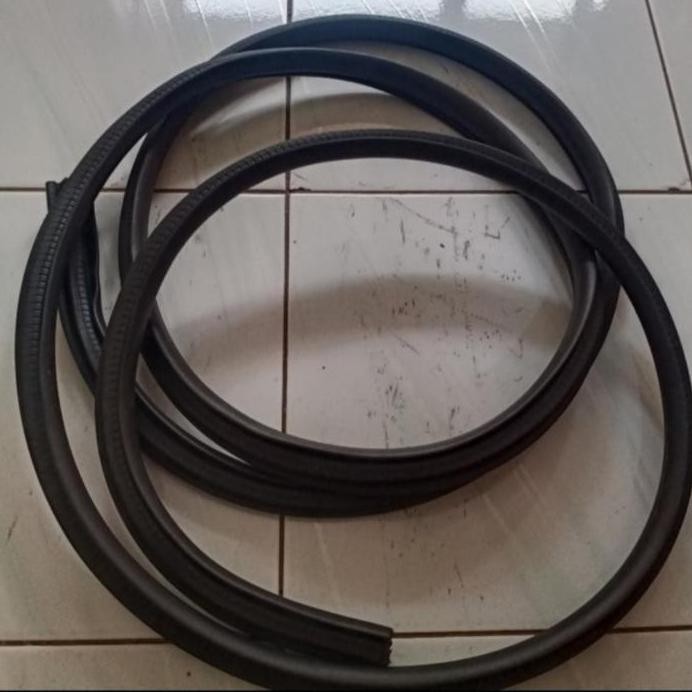 Karet balon karet peredam pintu daihatsu granmax luxio pintu tengah