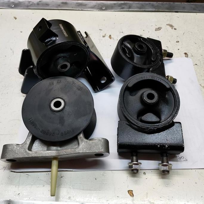 engine mounting set kanan kiri depan belakang aerio baleno next G