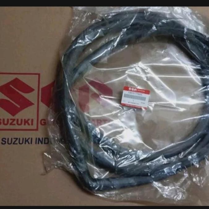 Karet Kaca depan Futura, Carry 1300 cc , Carry 1500 cc Original SGP