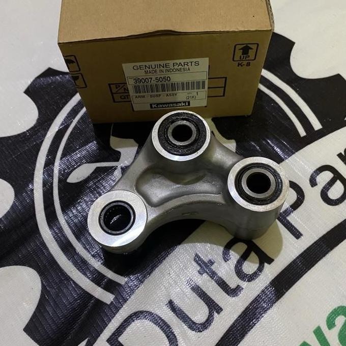 SEGITIGA UNITREK ARM SUSPENSION KLX230 KLX 230 R ORIGINAL