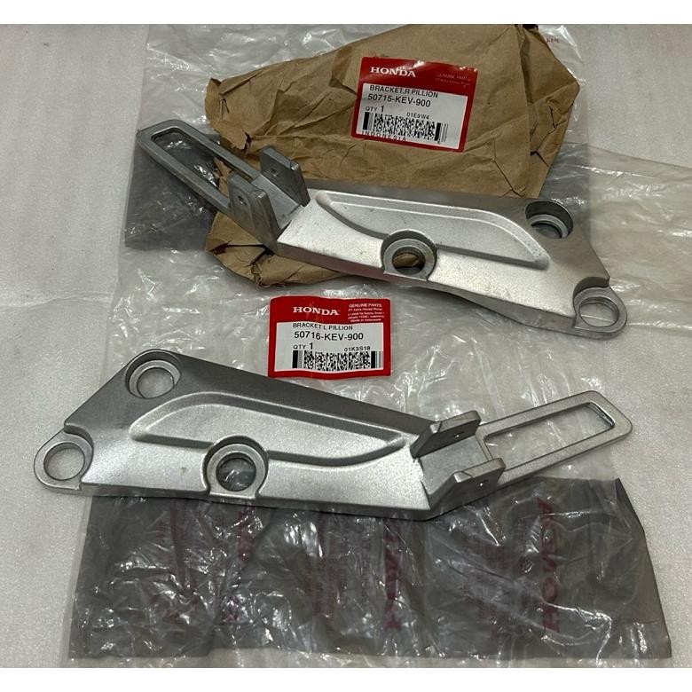 Bracket Dudukan Footstep Belakang Set Supra Lama 100 X XX V Fit Ori AHM 50715KEV900 50716KEV900