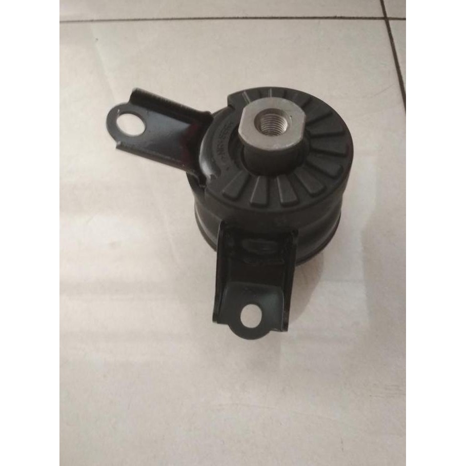 Engine mounting sirion kanan