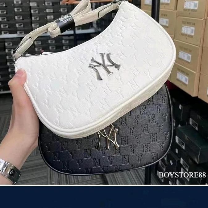 baru MLB BAG WOMENS MONOGRAM EMBO HOBO BAG NEW YORK AUTHENTIC