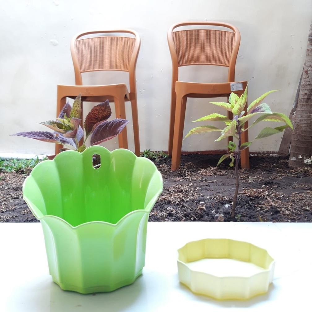 Pot Tempel Dinding Putih 18 Sunflower + Tatakan/ Pot Bunga Dinding/ Pot Tempel Warna Best Seller