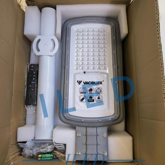 KAP Jalan PJU LED SOLAR PANEL 300W Vacolux Tenaga Surya 500W