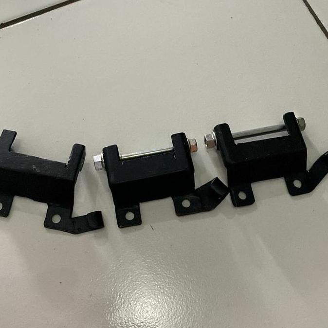 Engsel Jok Vespa Lx S Lxv Bracket Jok Vespa Lx S Lxv Besi Jok Vespa Lx