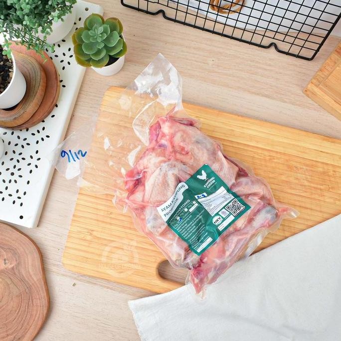 

Kampoeng Chicken Ayam Kampung Probiotik Halal Mentah 900 Gr