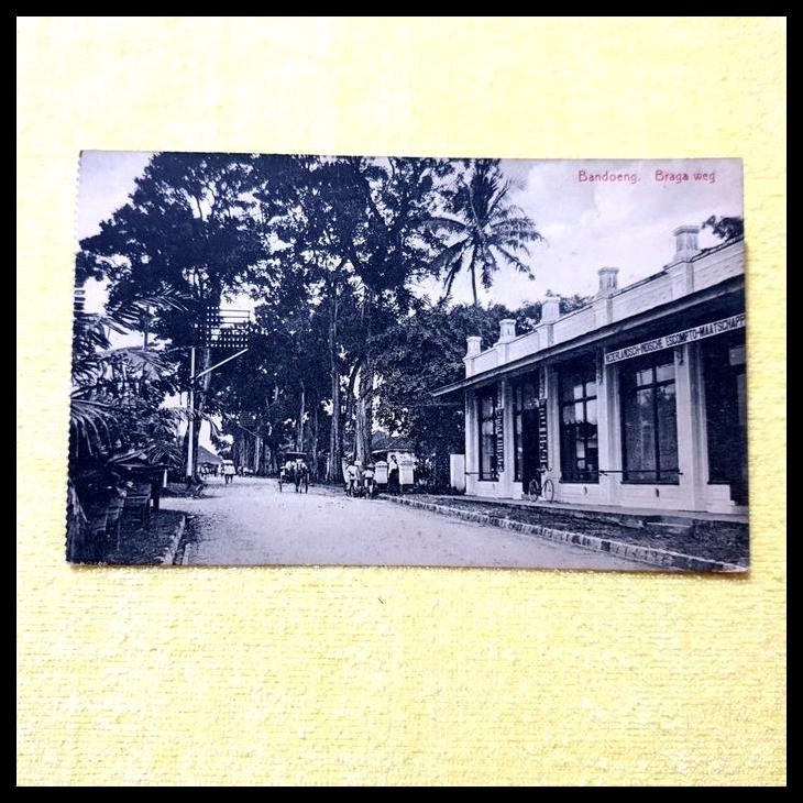 

GRATIS ONGKIR KARTUPOS BERGAMBAR ZAMAN BELANDA. BANDOENG. BRAGA WEG (JALAN BRAGA, BANDUNG) !!!!!