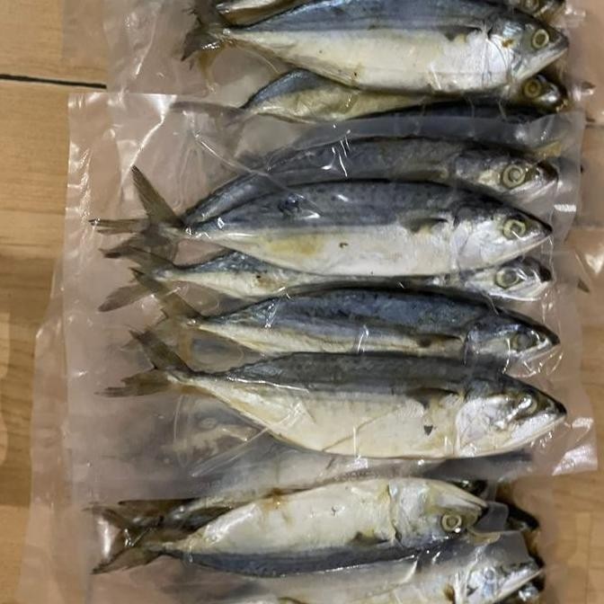 

Ikan Asin Peda Putih Jumbo 500Gram