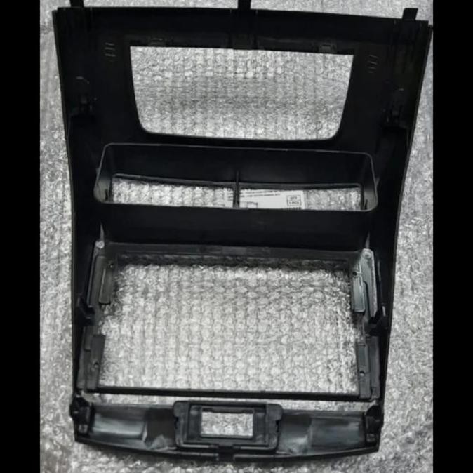 Frame Tape Headunit Mobil Avanza 2012 - 2017 9Inch