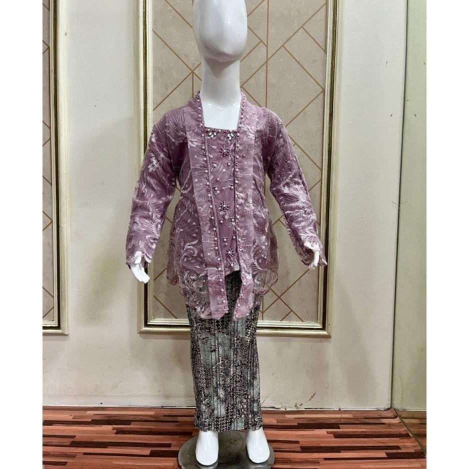 Setelan Kebaya Kutu Baru Anak Kebaya Ern Anak Kebaya Kekinian Kebaya Viral Kebaya Anak Umur 4 11 Tah