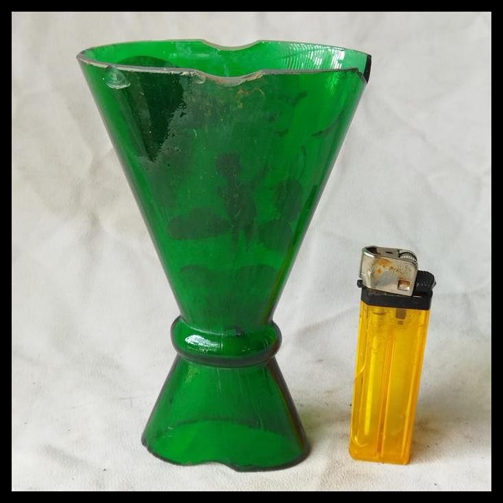 DISKON PAJANGAN VINTAGE MARY GREGORY TEMPAT DAUN SIRIH CACAT 