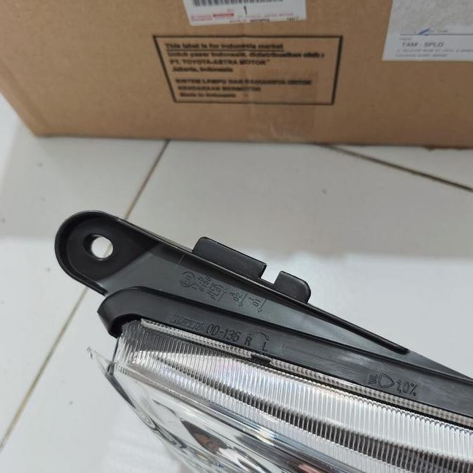 headlamp lampu depan toyota yaris lele 2014 2015 2016 2017 trd ori