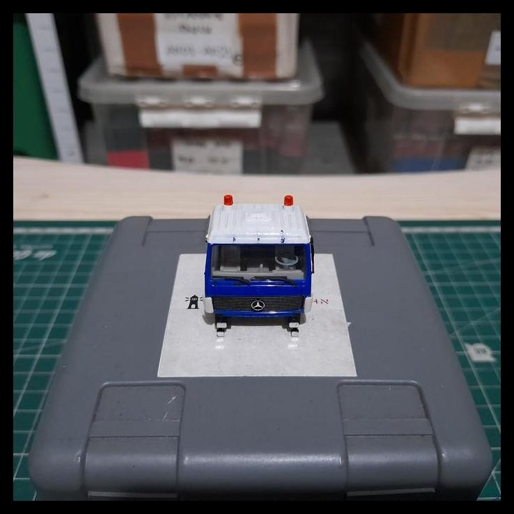 TERMURAH HERPA SKALA 1:87 - MOCK UP HEAD MERCEDES TRUCK (AT13) 