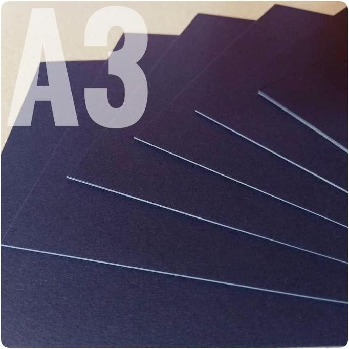 

TERMURAH - Kertas Karton Hitam / Aster Black 190 Gsm Uk A3 / 29.7 cm X 42 cm ( isi 50 Lembar )