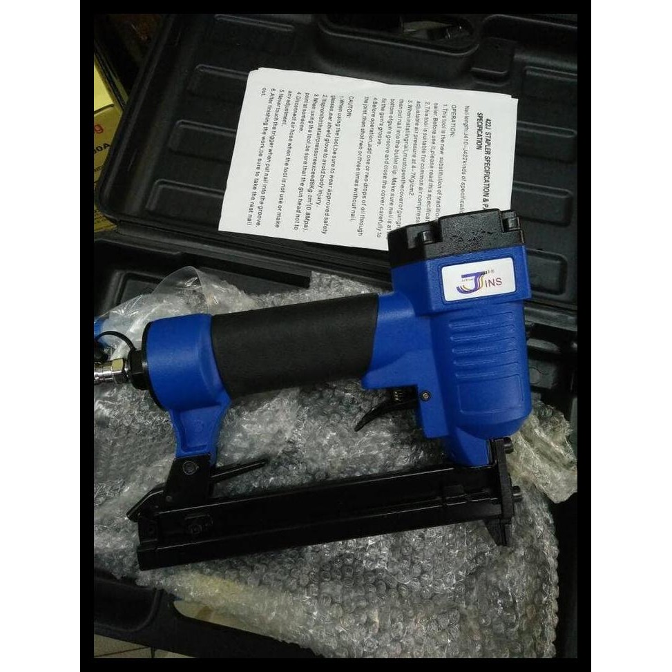 

BEST DEAL AIR NAILER GUN STEPLES ANGIN F30 JIN !!