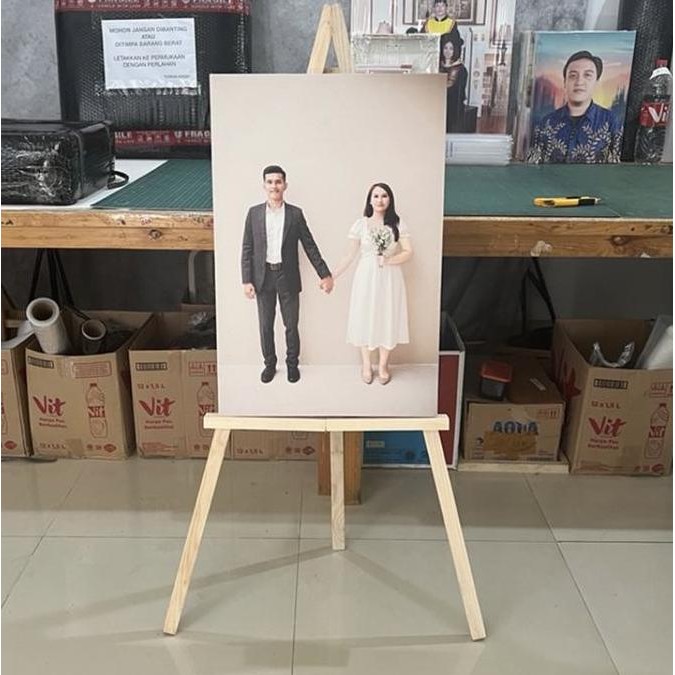 

Easel / Stand Kayu / Tripod Kayu Untuk Foto