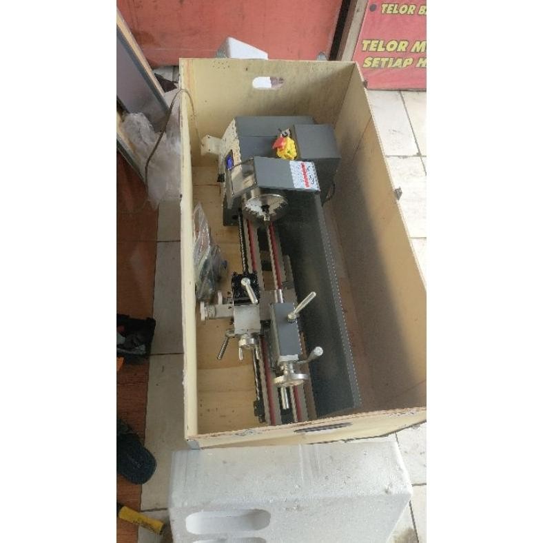 MESIN BUBUT MINI GEAR BESI VARIABEL SPEED