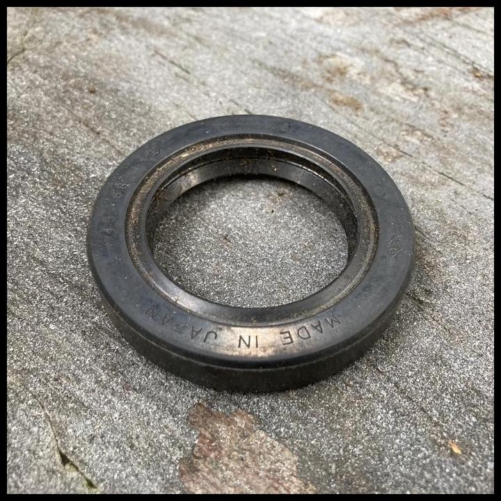 TERBARU SEAL OIL (FOR TIMING CHAIN OR BELT COVER) SIL OLI KRUK AS DEPAN TOYOTA CORONA RT104 RT132 CR