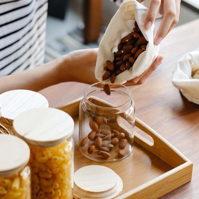 

LM Natural Roasted Almond ( Kacang Almond Panggang Alami ) 1kg