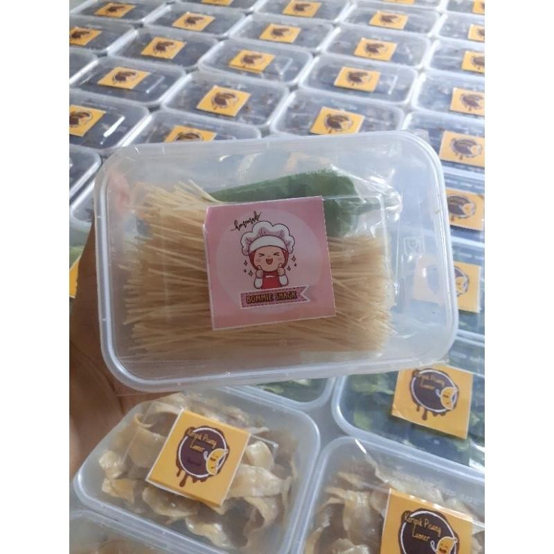 

Lm Mie Lidi Lumer & Mie Gepeng Lumer Premium |Kemasan Box 500Ml|Cemilan Kekinian|