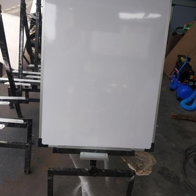 

Flipchart Segitiga Jepit Kertas 60 X 90Cm Magnetik New Stok