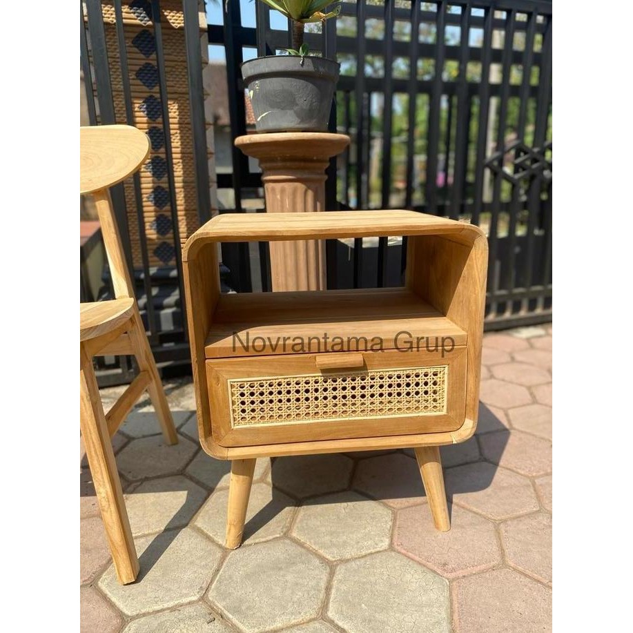 Nakas Minimalis Kayu Jati - Nakas Kayu Jati Samping Dipan Bedside Table - Meja Nakas Rotan
