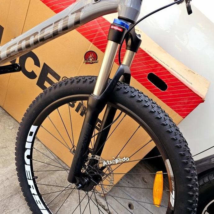 Sepeda MTB Element Cyber Y8