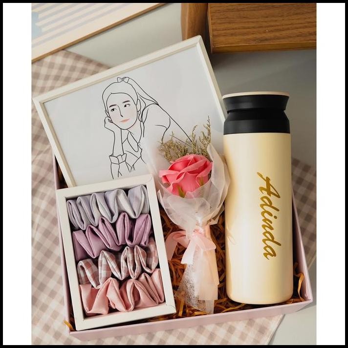 

YEOSU - Hampers Birthday/Kado ulang tahun/kado pernikahan/custom gift