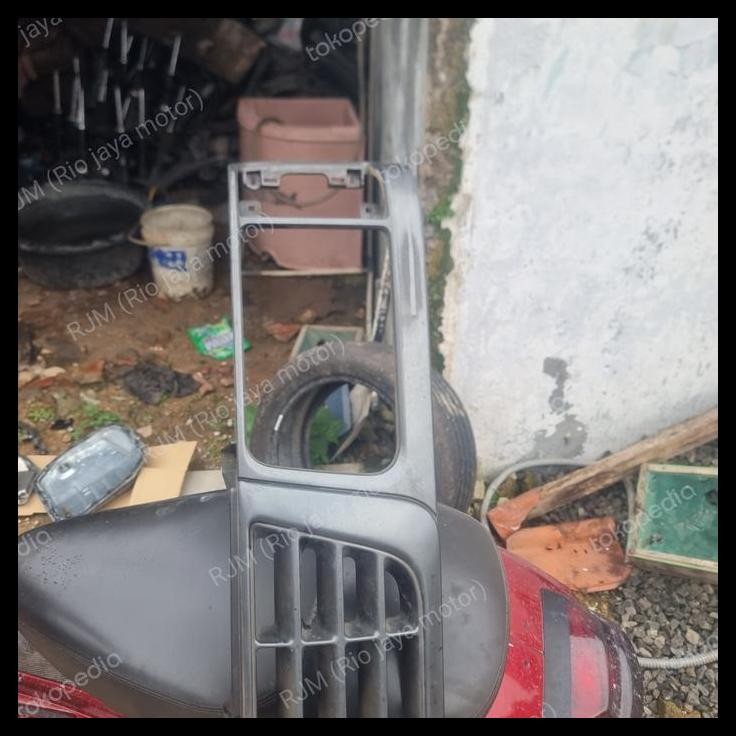 DISKON GRIL GRIEL LAMBANG DEPAN ISUZU PANTHER 2,5 